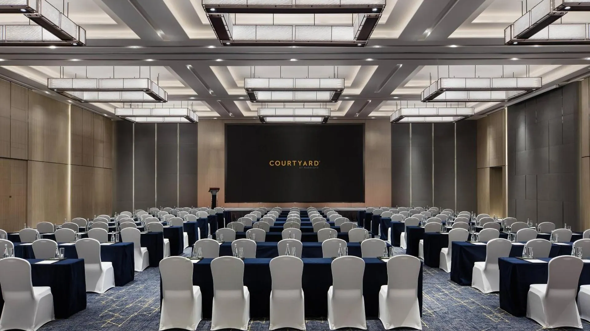 Courtyard By Marriott Shenzhen Northwest Hotel