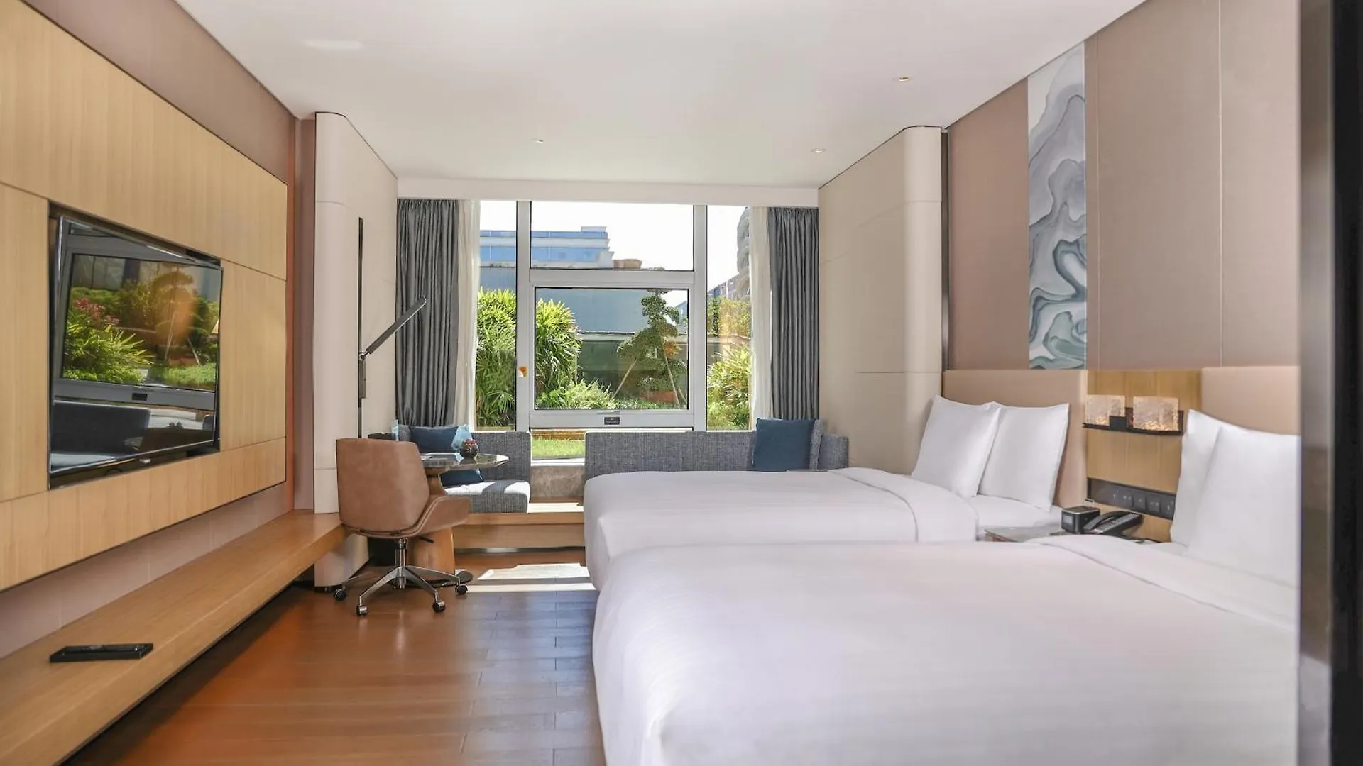 Courtyard By Marriott Shenzhen Northwest Hotel 4*,